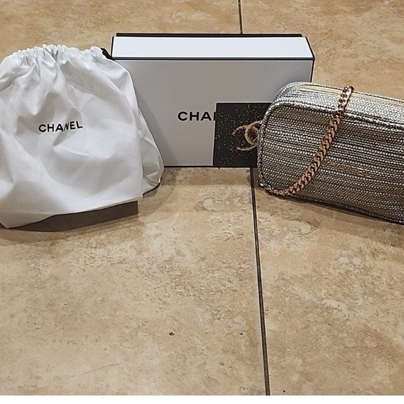 CHANEL Accessories - CHANEL BUNDLE NIB